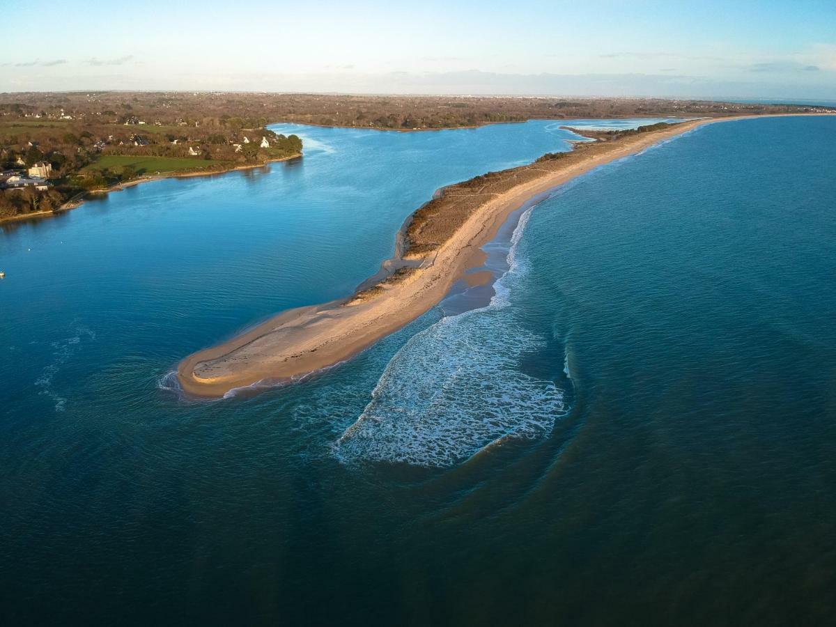 Le STUDIO LA PLAGE 3 ETOILES face à la mer Bénodet Extérieur photo